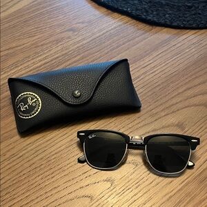Ray-Ban Classic Black Clubmaster Sunglasses with Case